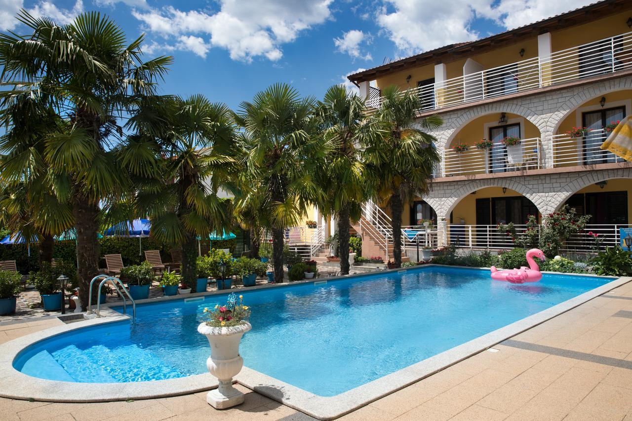 Apartments Paradis Rovinj Luaran gambar