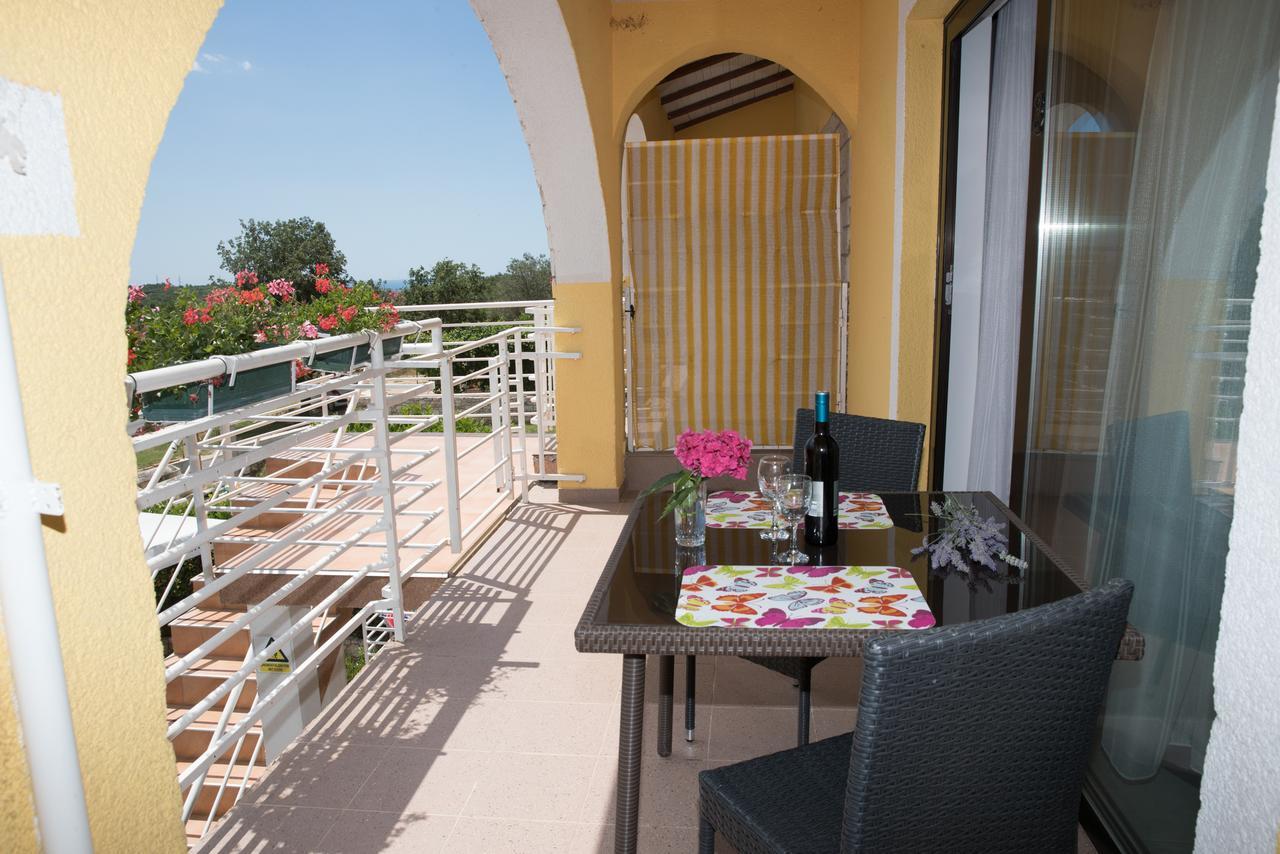 Apartments Paradis Rovinj Bilik gambar