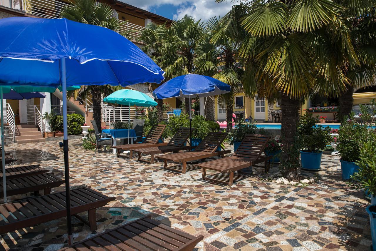 Apartments Paradis Rovinj Luaran gambar